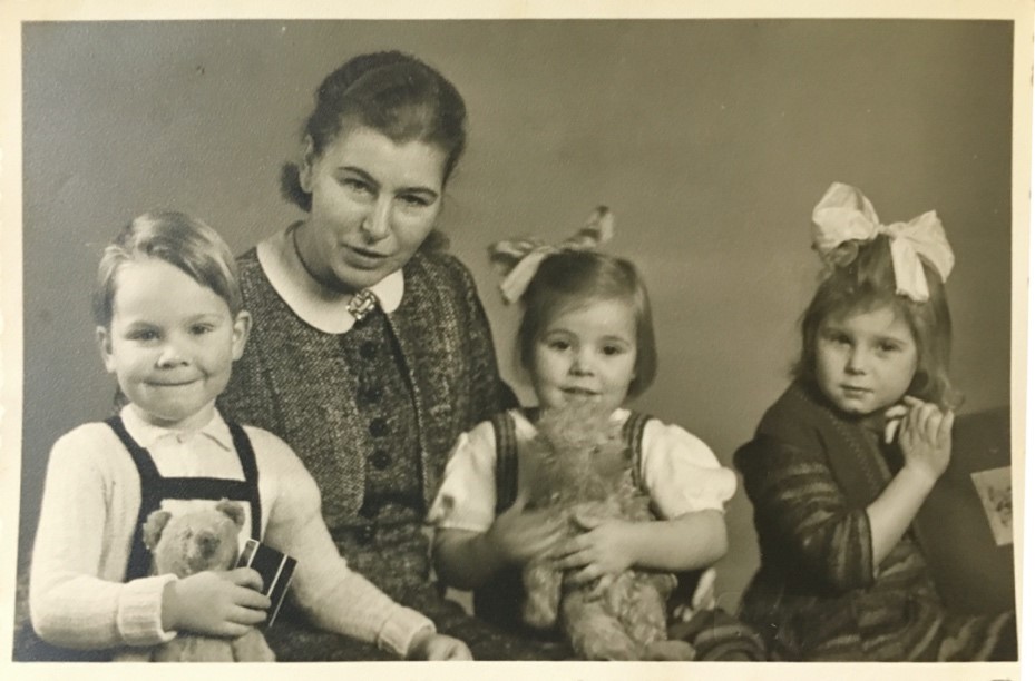 Doris, Gerd, Ursel, and Barbara